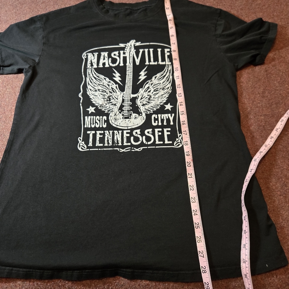 Nashville Tennessee Music City TShirt Men's Size Medium Unbranded Black & White - Picture 4 of 5